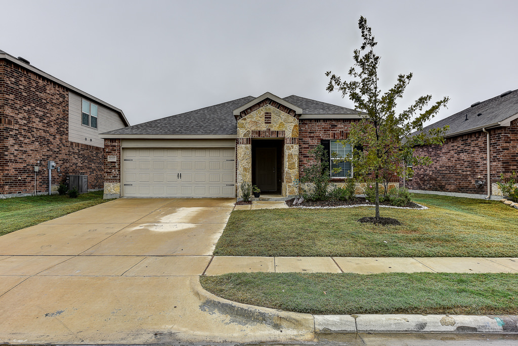 2217 Perrymead Drive Forney Texas 75126